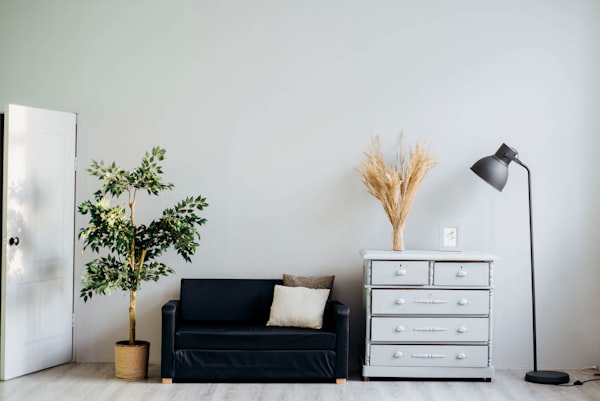 Luxe Leaf Interior Vignette